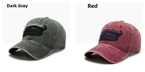 Détail de casquettes en coton délavé avec broderie vintage Hawaii en gris et bordeaux