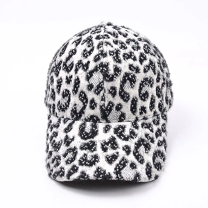 Casquette de baseball léopard en fausse fourrure pour l'hiver avec bord incurvé
