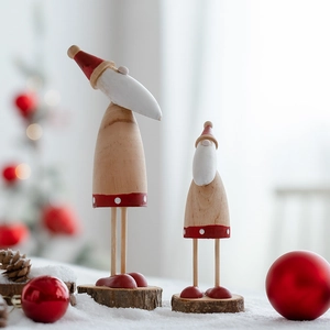 Two-piece wooden Santa Claus and gnome figurines for festive Christmas tree decor