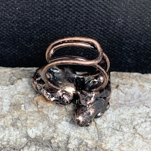 Vintage bronze ring with raw Uruguay amethyst stone and adjustable textured double band