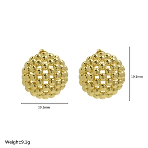 Detailed view of 18K gold hollow mesh ball stud earrings with size and weight specs