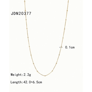 Collana chic in acciaio inossidabile dorato con perline e nodo, peso 2,2g, lungo 48,5cm