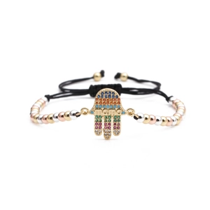 Bracelet Hamsa ajustable avec zircons arc-en-ciel et lettrage MAMA pour la fête des mères