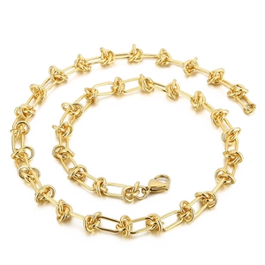 Collier industriel en acier inoxydable plaqué or avec maillons géométriques noués