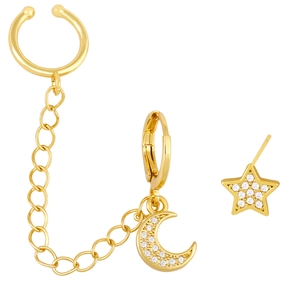 Elegantes goldenes asymmetrisches Schmetterlings-Ohrring-Set mit Mond- und Stern-Zirkonia