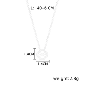 Detailansicht Kleeblatt-Anhänger in Silber mit Maßen 1,4cm und 40+6cm Halskettenlänge