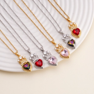 Fashion Copper Zirconia Heart Crown Pendant Necklace For Women Elegant Electroplated Gold Silver Color Chain Jewelry Gift