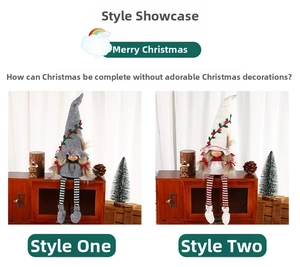 Detail von Weihnachts-Wichteln mit gestrickten Mützen und gestreiften Beinen für Deko