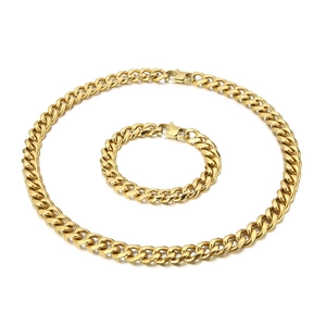 Polished golden stainless steel curb chain set with necklace and matching bracelet