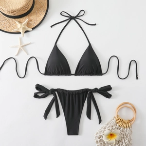 Set bikini a triangolo nero con allacciatura al collo e lacci laterali stile vacanza estiva