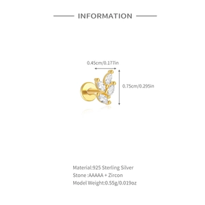Vue détaillée d'une boucle d'oreille feuille en argent S925 avec zircons et dimensions