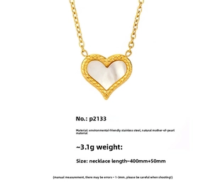 Detailed specs of heart necklace made of 18K gold plated steel and natural mother of pearl