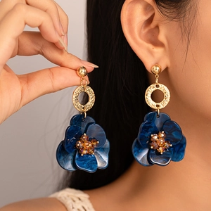 Boucles d'oreilles rétro fleurs en résine bleu foncé avec cristaux ambrés et dorés