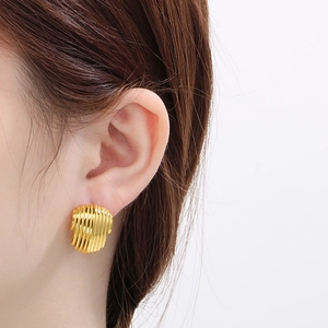 Minimalist geometric fan-shaped gold earrings with vertical stripe texture for women