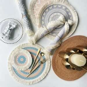 Bohemian woven tassel placemats with ethnic patterns for Nordic style table decoration