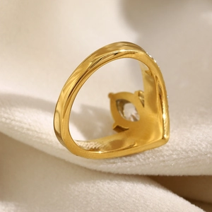Anello a corona a V in acciaio inossidabile placcato oro 18K con zircone marquise