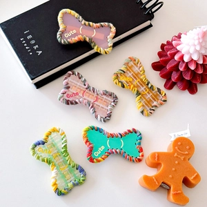 5-piece set of bone-shaped hair clips with wool trim and Cute gold lettering
