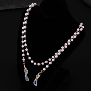 Minimalist pearl mask and sunglasses chain with gold metal links and silicone loops