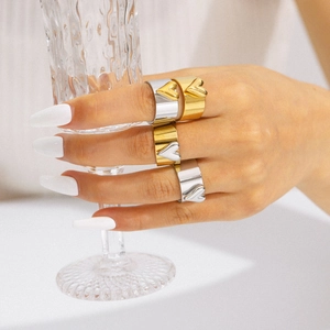 Stainless Steel Heart Ring Wide Band Embossed Minimalist Waterproof Hypoallergenic INS Style Fashion Jewelry Women
