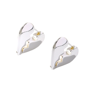 Modern silver hollow U-shape geometric heart hoop earrings made of polished stainless steel