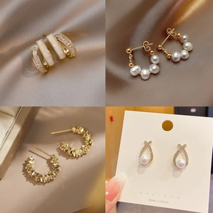 Elegant S925 silver needle pearl and bow earrings set with geometric crystal details