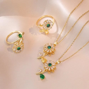 Set di Gioielli Girasole Rotante Verde Smeraldo Margherita Placcato Oro Acciaio Inossidabile Zirconia Collana Anello Aperto per Donna Regalo