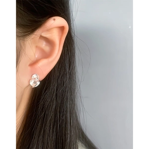Minimalist S925 sterling silver geometric ruffled stud earrings for women in silver