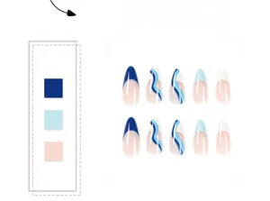 Unghie finte a mandorla blu e bianche con motivo a onde e dettagli lineari artistici