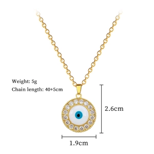 Detailed view of evil eye necklace with dimensions: 2.6cm pendant on 40+5cm chain