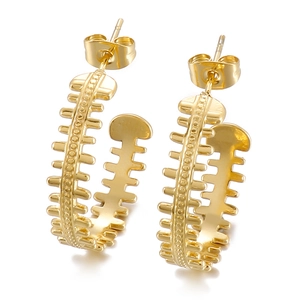 Boucles d'oreilles créoles chic en forme de C, design arête de poisson doré texturé