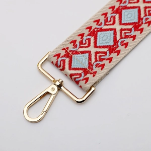 Correa bohemia con patrón geométrico y hebilla de metal dorado para bolsos bandolera