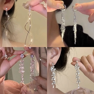Boucles d'oreilles pendantes à fleurs avec strass brillants et perles pour femmes