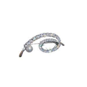 Broche élégante plaquée or avec cristaux de zircon et accent de perle blanche polie