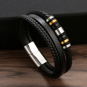 Herren Mehrlagiges Geflochtenes Lederarmband Edelstahl Magnetverschluss Mode Punk Schmuck Schwarze Metallanhänger