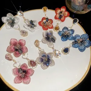 Orecchini Pendenti Fiori Ricamati Con Cuore Strass E Cristallo Goccia Acqua 925 Sterling Silver Earring Post