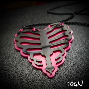 Gothic punk acrylic heart ribcage necklace with black metal chain for Halloween