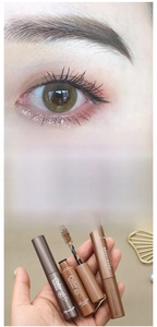 Detailed close-up of Aimeili eyebrow gel with spiral brush for a natural 3D brow look