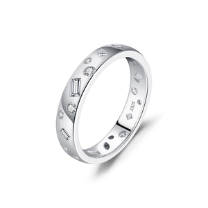 Irregular S925 sterling silver ring with geometric diamonds and crystals in minimalist style