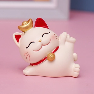 Lucky cat resin figurine with gold ingot and bell for creative home living room decor