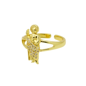 Detailed view of two-tone heart ring featuring a 3D figure with sparkling cubic zirconia