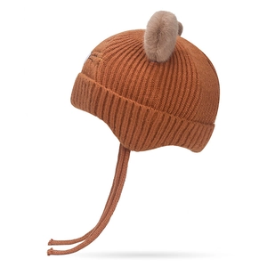 Bonnet d'hiver tricoté pour enfant avec oreilles d'ours et oreillettes de couleur marron