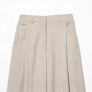 Women's high waist oatmeal pleated trousers with front pockets and wide leg design