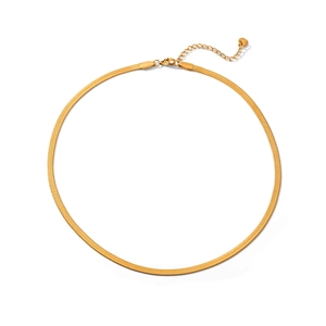 Detail of 18K gold-plated stainless steel herringbone snake chain with lobster clasp