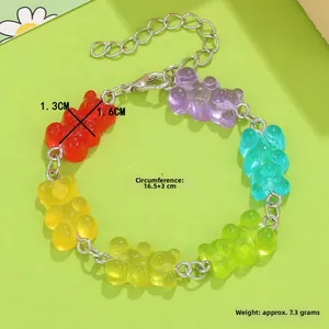 Buntes Gummibärchen Armband aus Harz mit silberner Metallkette und verstellbarem Verschluss