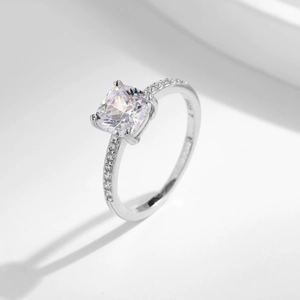 S925 sterling silver ring with square cut sparkling zircon and pavé diamonds