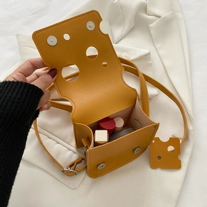 Creative yellow cheese-shaped crossbody bag made of PU leather with magnetic flip cover