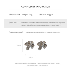 Detailed spec sheet showing 2.4cm silver copper stud earrings with size annotations