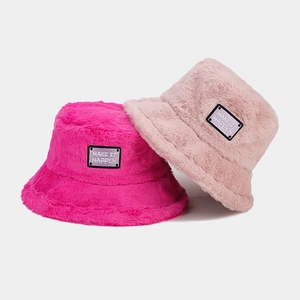 Bobs rétro en peluche rose avec écusson brodé MAKE IT HAPPEN pour femme