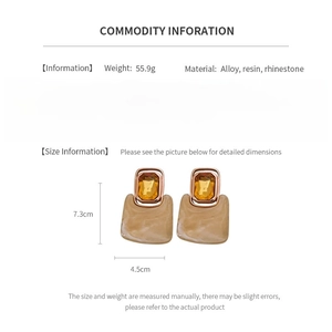 Detailed size specifications for resin and rhinestone geometric vintage earrings