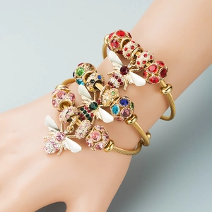 Bee Pendant Bangle Bracelet Colorful Rhinestone Alloy Adjustable Open Twisted Wire Cuff For Women Elegant Fashion